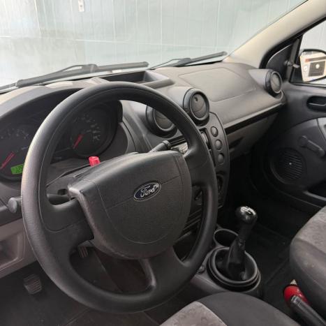 FORD Fiesta Hatch 1.6, Foto 5