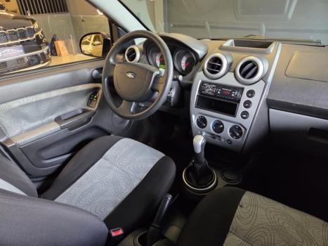 FORD Fiesta Hatch 1.0 4P FLEX, Foto 18