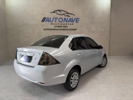 FORD Fiesta Sedan 1.6 4P ROCAM FLEX, Foto 5