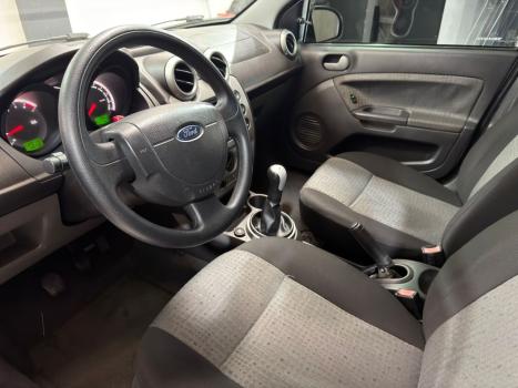 FORD Fiesta Sedan 1.6 4P ROCAM FLEX, Foto 7