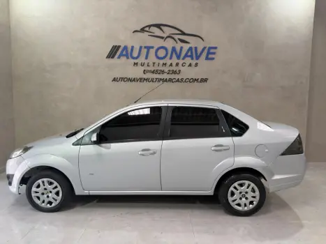 FORD Fiesta Sedan 1.6 4P ROCAM FLEX, Foto 3