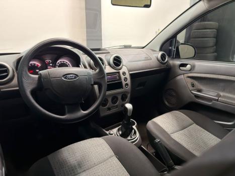 FORD Fiesta Sedan 1.6 4P ROCAM FLEX, Foto 12