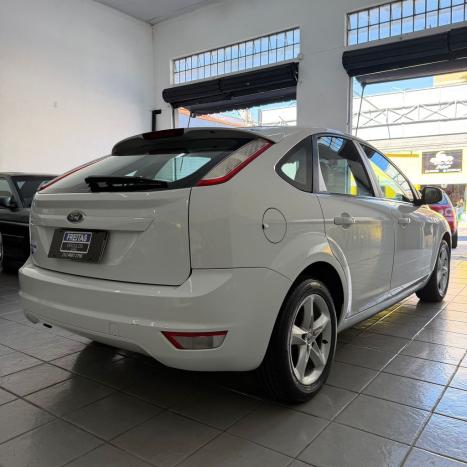 FORD Focus Hatch 1.6 4P, Foto 6