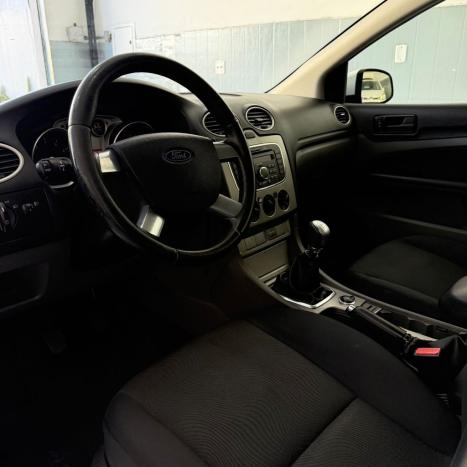 FORD Focus Hatch 1.6 4P, Foto 7