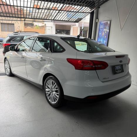 FORD Focus Sedan 2.0 16V 4P FLEX SE POWERSHIFT AUTOM�TICO, Foto 10