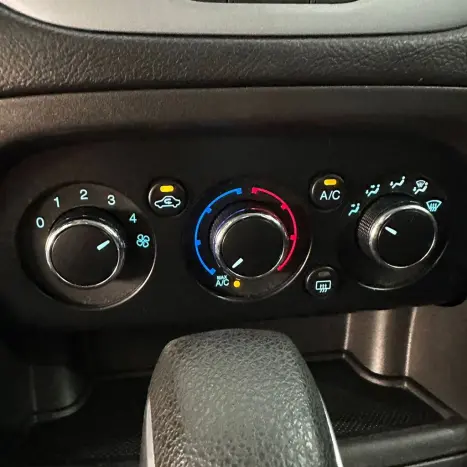 FORD Ka Hatch 1.5 12V 4P FLEX TI-VCT SE PLUS, Foto 18