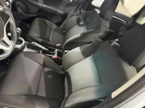 FORD Ka + Sedan 1.5 12V 4P FLEX TI-VCT SE AUTOMTICO, Foto 21