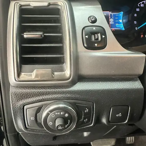 FORD Ranger 3.2 20V CABINE DUPLA 4X4 LIMITED TURBO DIESEL AUTOM�TICO, Foto 17