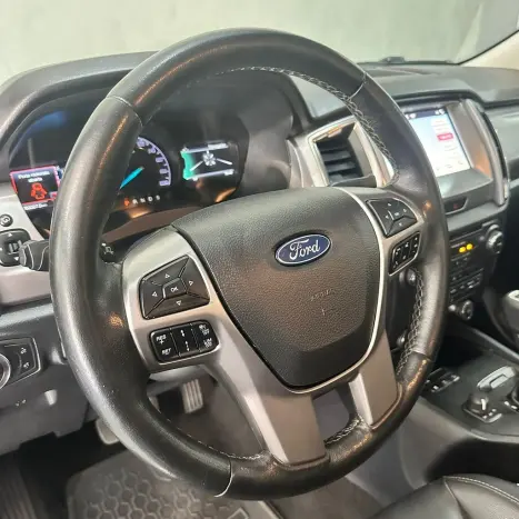 FORD Ranger 3.2 20V CABINE DUPLA 4X4 LIMITED TURBO DIESEL AUTOM�TICO, Foto 19