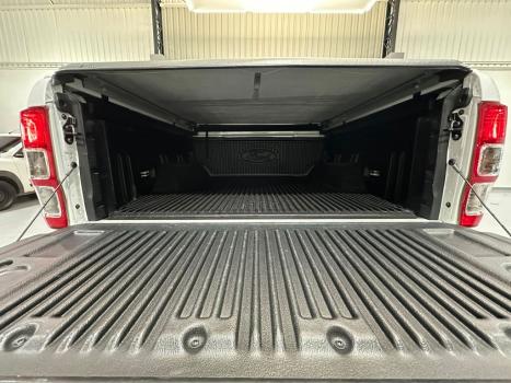 FORD Ranger 3.2 20V CABINE DUPLA 4X4 LIMITED TURBO DIESEL AUTOMÁTICO, Foto 18