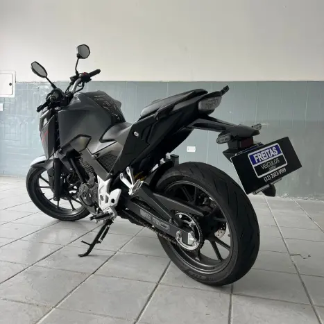 HONDA CB 300 F Twister FLEX ABS, Foto 4