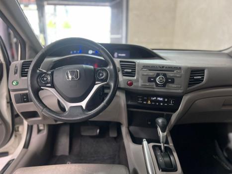 HONDA Civic 1.8 16V 4P FLEX LXS AUTOM�TICO, Foto 11