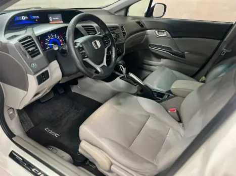 HONDA Civic 1.8 16V 4P FLEX LXS AUTOM�TICO, Foto 12