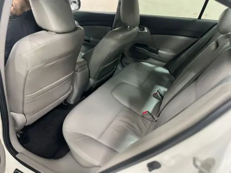 HONDA Civic 1.8 16V 4P FLEX LXS AUTOM�TICO, Foto 13