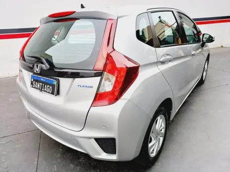 HONDA Fit 1.5 16V 4P LX FLEX AUTOMÁTICO, Foto 6 HONDA Fit 1.5 16V 4P LX FLEX AUTOMÁTICO, Foto 6