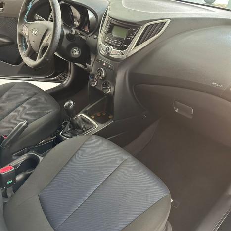 HYUNDAI HB 20 Hatch 1.6 16V 4P FLEX COMFORT PLUS, Foto 8