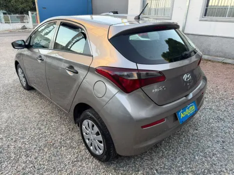 HYUNDAI HB 20 Hatch 1.0 12V 4P FLEX UNIQUE, Foto 3