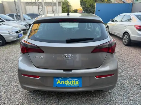 HYUNDAI HB 20 Hatch 1.0 12V 4P FLEX UNIQUE, Foto 4