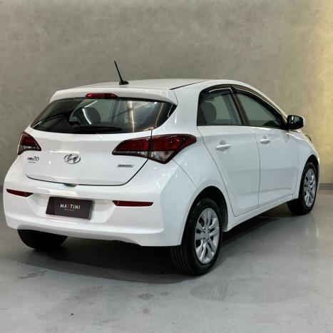 HYUNDAI HB 20 Hatch 1.6 16V 4P FLEX COMFORT STYLE AUTOM�TICO, Foto 4