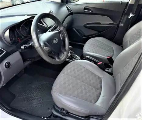 HYUNDAI HB 20 Sedan 1.6 16V 4P FLEX COMFORT AUTOM�TICO, Foto 7