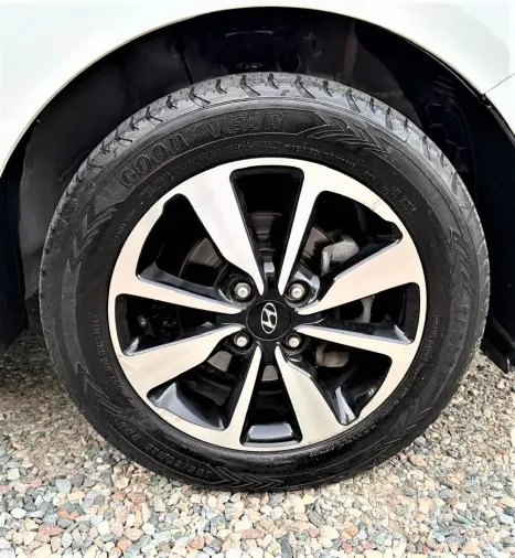 HYUNDAI HB 20 Sedan 1.6 16V 4P FLEX COMFORT AUTOM�TICO, Foto 13