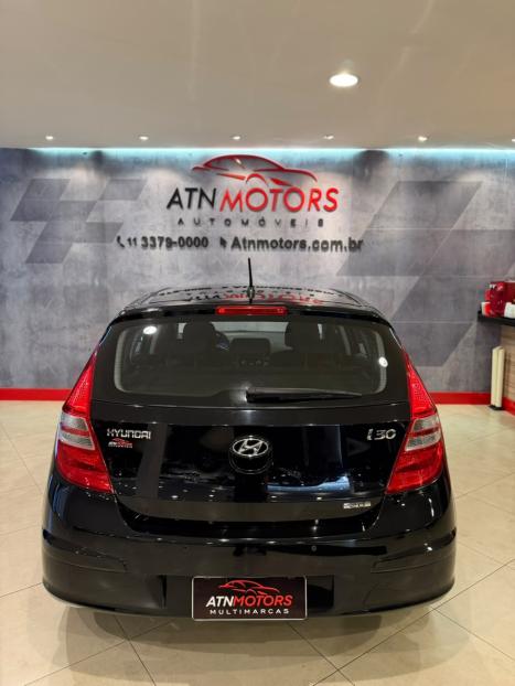 HYUNDAI I30 2.0 16V 4P, Foto 11