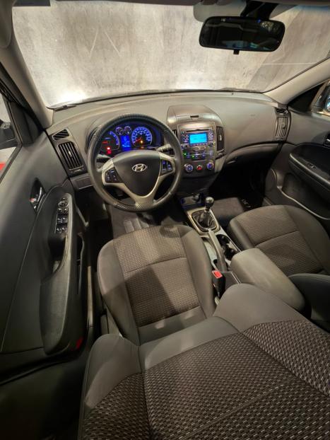 HYUNDAI I30 2.0 16V 4P, Foto 14