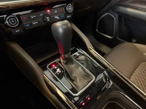 JEEP Commander 1.3 16V 4P FLEX T270 OVERLAND TURBO AUTOM�TICO AT6, Foto 18