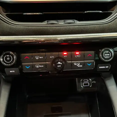 JEEP Commander 1.3 16V 4P FLEX T270 LIMITED TURBO AUTOM�TICO AT6, Foto 13