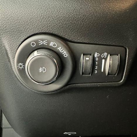 JEEP Commander 2.0 16V 4P HURRICANE 4 TURBO BLACKHAWK AUTOM�TICO AT9, Foto 28