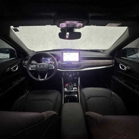 JEEP Commander 2.0 16V 4P TD380 OVERLAND 4X4 TURBO DIESEL AUTOM�TICO AT9, Foto 9