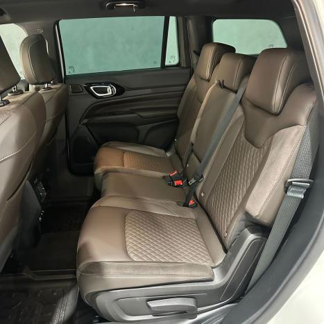 JEEP Commander 2.0 16V 4P TD380 OVERLAND 4X4 TURBO DIESEL AUTOM�TICO AT9, Foto 28