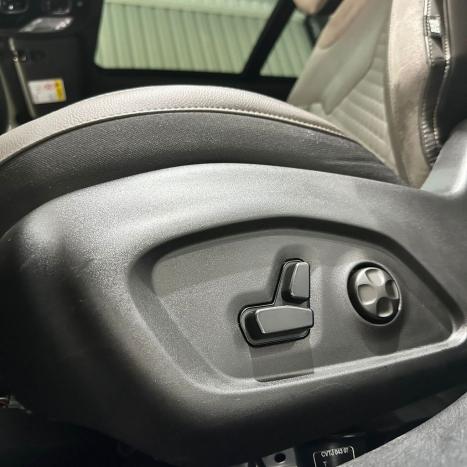 JEEP Commander 2.0 16V 4P TD380 OVERLAND 4X4 TURBO DIESEL AUTOM�TICO AT9, Foto 31