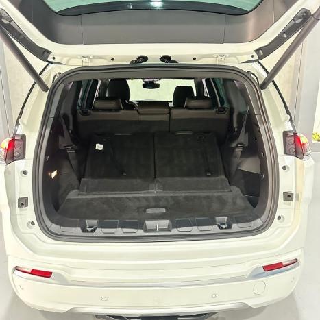 JEEP Commander 2.0 16V 4P TD380 OVERLAND 4X4 TURBO DIESEL AUTOM�TICO AT9, Foto 33