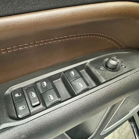 JEEP Commander 2.0 16V 4P TD380 OVERLAND 4X4 TURBO DIESEL AUTOM�TICO AT9, Foto 22