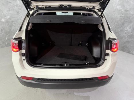 JEEP Compass 2.0 16V 4P SPORT FLEX AUTOMÁTICO, Foto 8 JEEP Compass 2.0 16V 4P SPORT FLEX AUTOMÁTICO, Foto 8