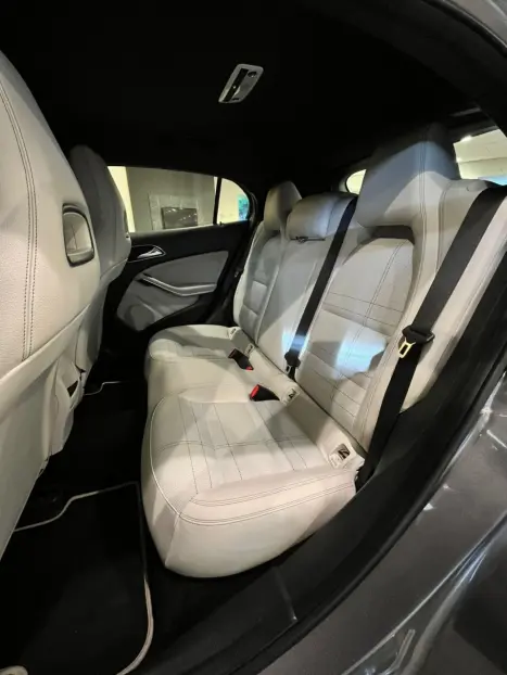 MERCEDES-BENZ GLA 200 1.6 16V 4P CGI ADVANCE TURBO AUTOMTICO, Foto 14