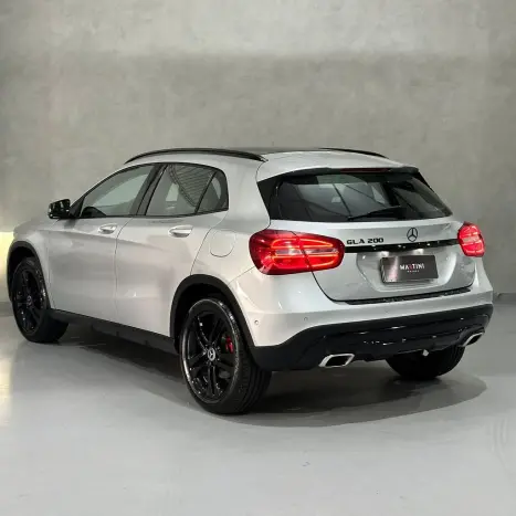 MERCEDES-BENZ GLA 200 1.6 16V 4P FLEX CGI ENDURO TURBO AUTOM�TICO, Foto 4