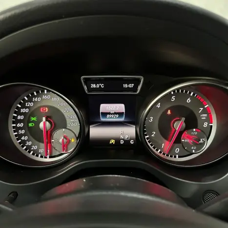 MERCEDES-BENZ GLA 200 1.6 16V 4P FLEX CGI ENDURO TURBO AUTOM�TICO, Foto 9