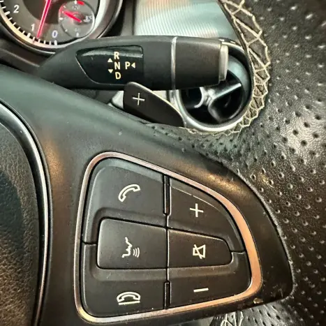 MERCEDES-BENZ GLA 200 1.6 16V 4P FLEX CGI ENDURO TURBO AUTOM�TICO, Foto 19