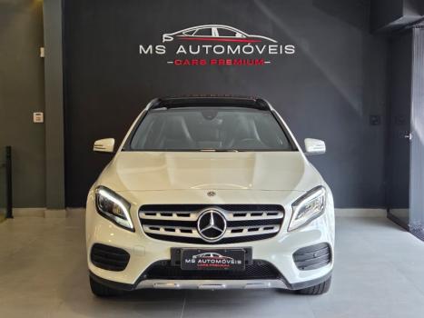 MERCEDES-BENZ GLA 250 , Foto 3