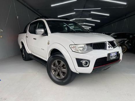MITSUBISHI L 200 Triton 3.2 16V HPE 4X4 CABINE DUPLA TURBO DIESEL INTERCOOLER AUTOMTICO, Foto 3