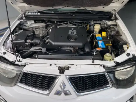 MITSUBISHI L 200 Triton 3.2 16V HPE 4X4 CABINE DUPLA TURBO DIESEL INTERCOOLER AUTOMTICO, Foto 14