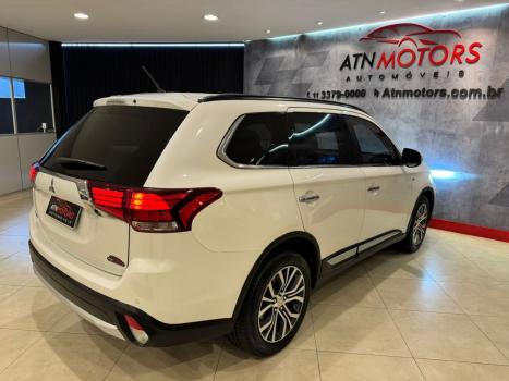 MITSUBISHI Outlander 3.0 V6 24V 4P GT 4X4 AUTOM�TICO, Foto 5