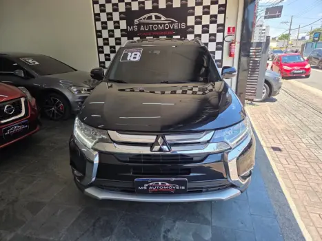 MITSUBISHI Outlander 2.2 16V 4P 4X4 DIESEL AUTOM�TICO, Foto 2