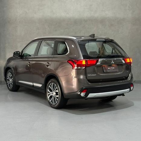 MITSUBISHI Outlander 2.2 16V 4P 4X4 HPE-S AWD DIESEL AUTOM�TICO, Foto 6