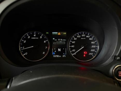 MITSUBISHI Outlander 3.0 V6 24V 4P GT 4X4 AUTOM�TICO, Foto 4