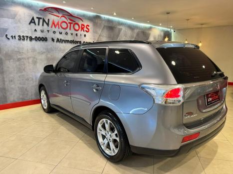 MITSUBISHI Outlander 2.0 16V 4P AUTOM�TICO, Foto 3