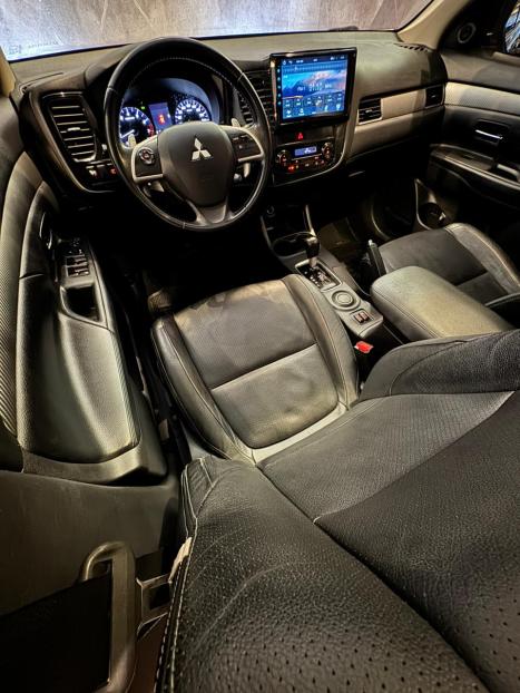 MITSUBISHI Outlander 2.0 16V 4P AUTOM�TICO, Foto 12