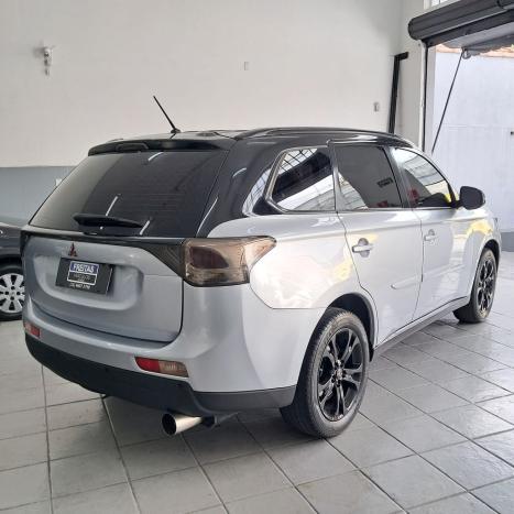 MITSUBISHI Outlander 2.0 16V 4P AUTOM�TICO, Foto 5
